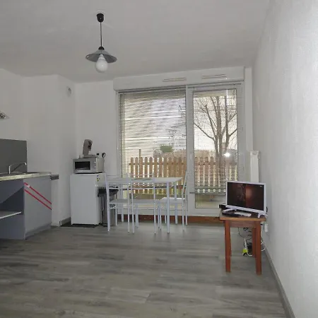 Apartment Type 1 Piece Proche Zenith Strasbourg